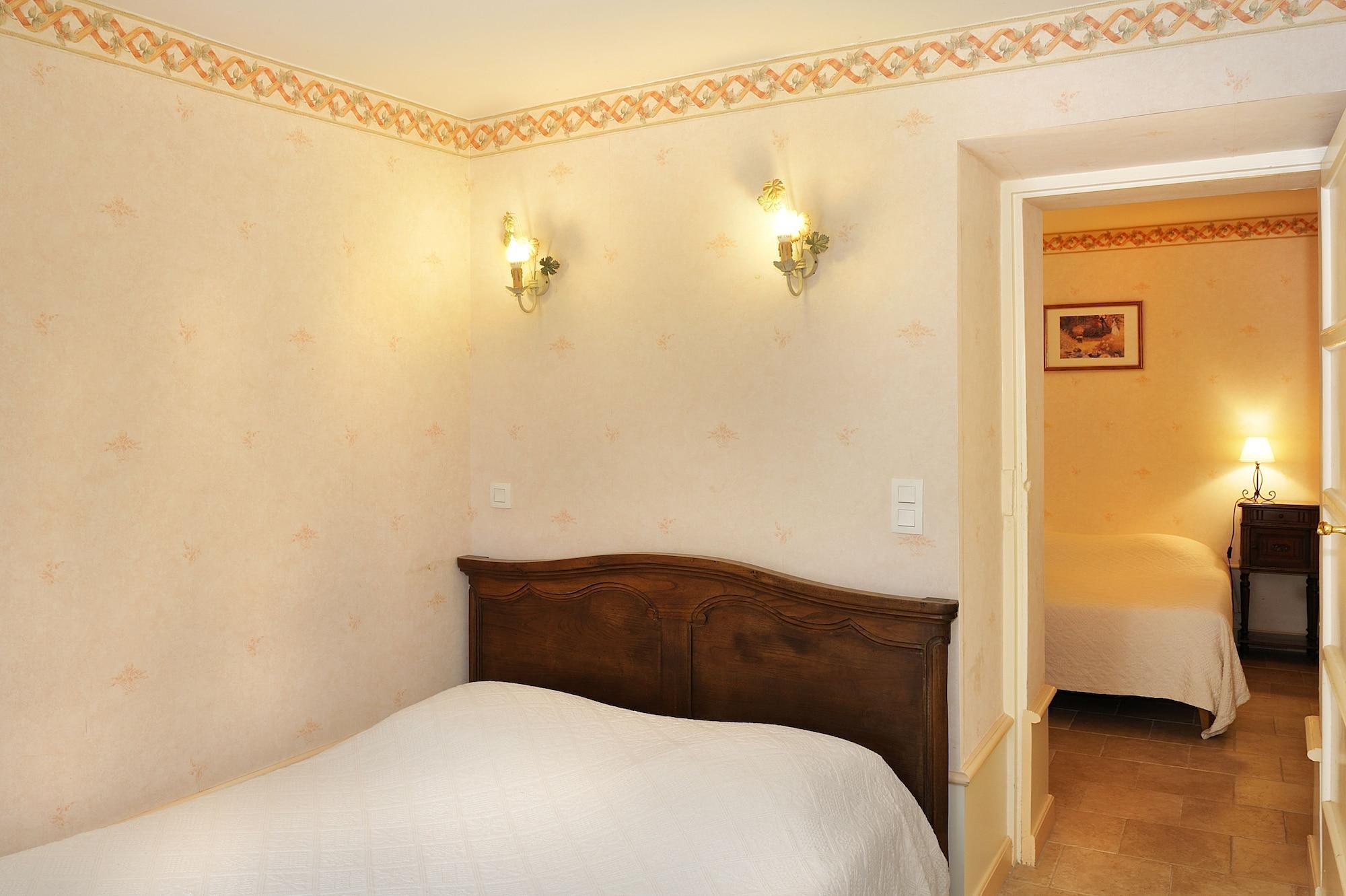 Logis Manoir De La Giraudiere Beaumont-en-Veron Ngoại thất bức ảnh