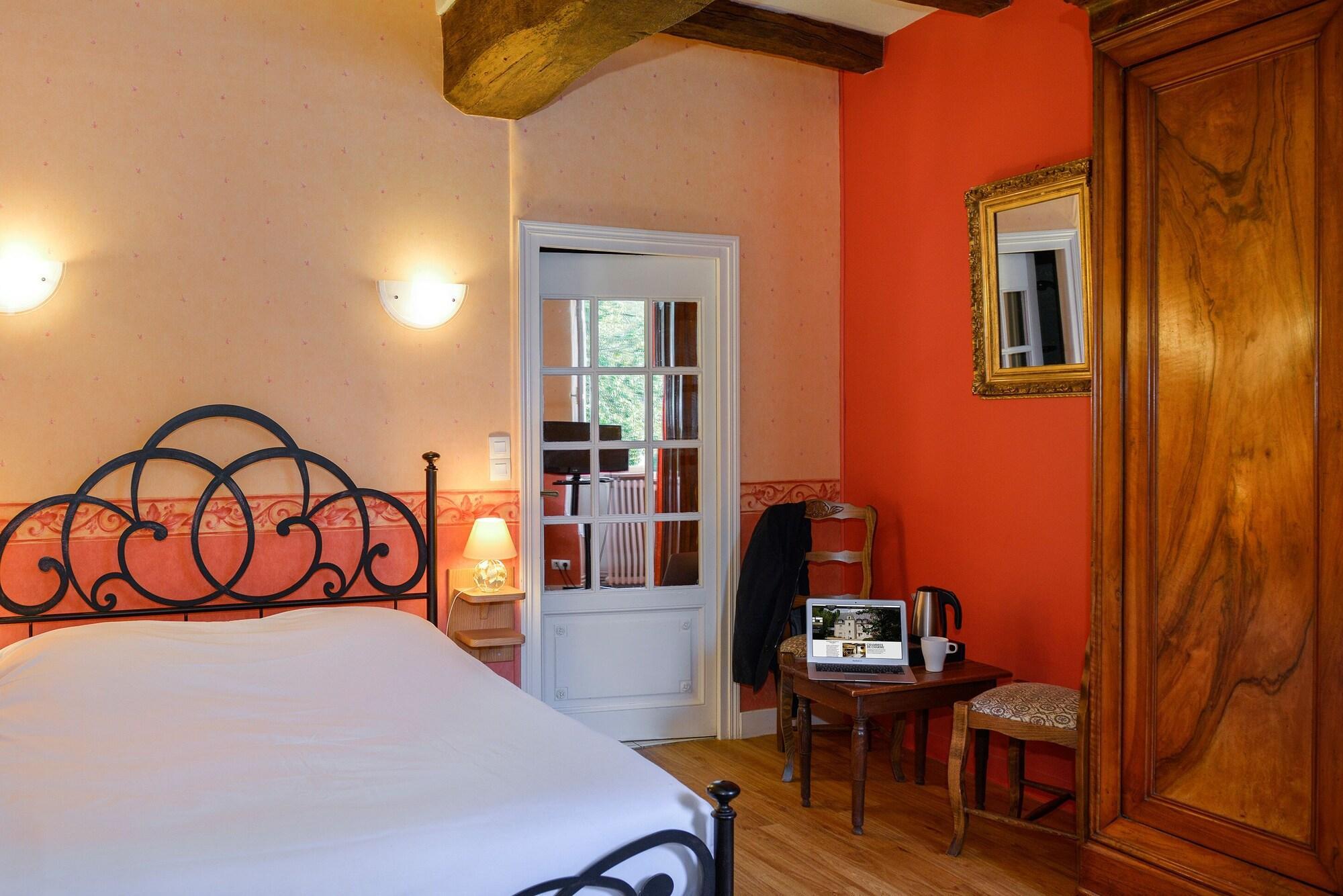 Logis Manoir De La Giraudiere Beaumont-en-Veron Ngoại thất bức ảnh