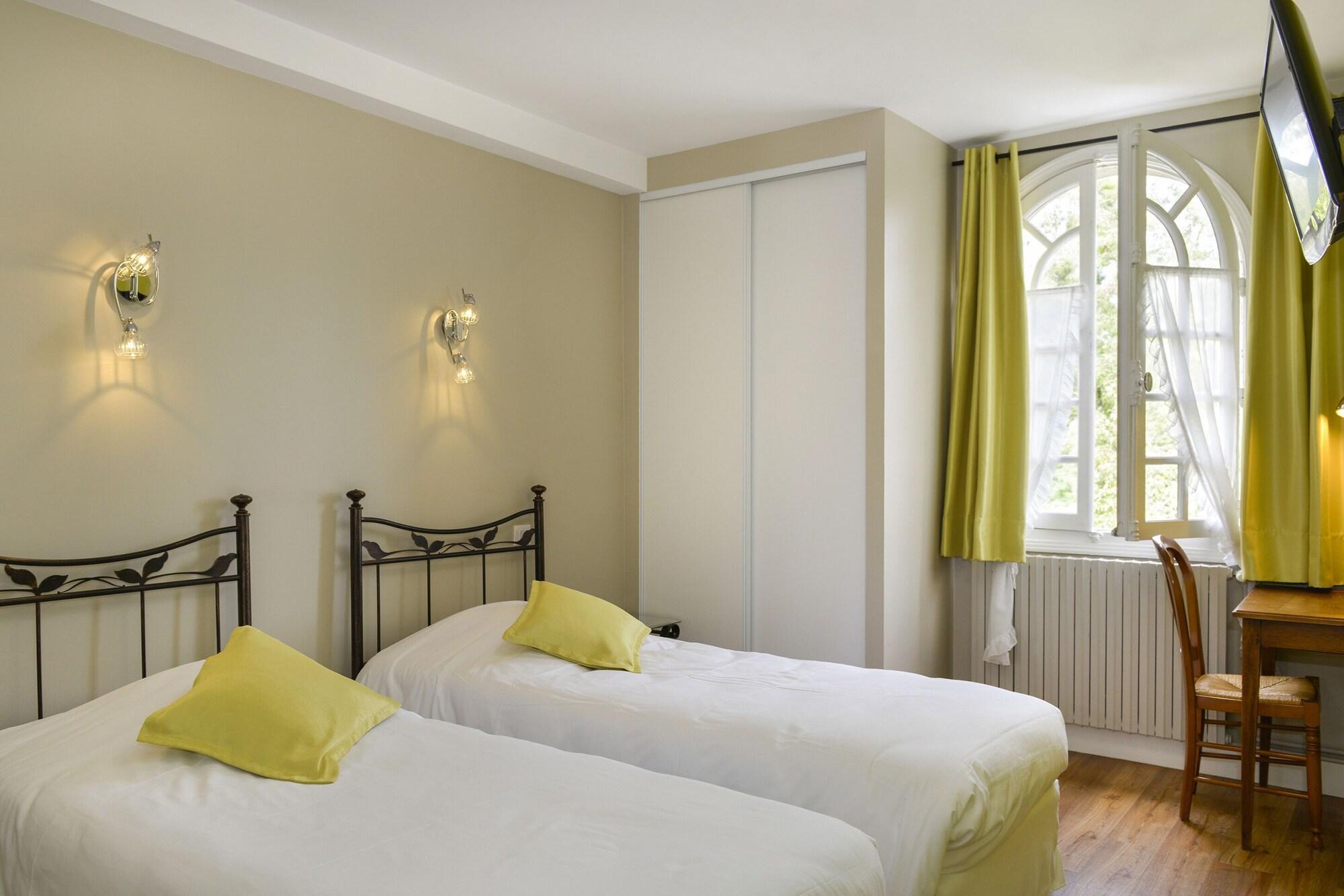 Logis Manoir De La Giraudiere Beaumont-en-Veron Ngoại thất bức ảnh