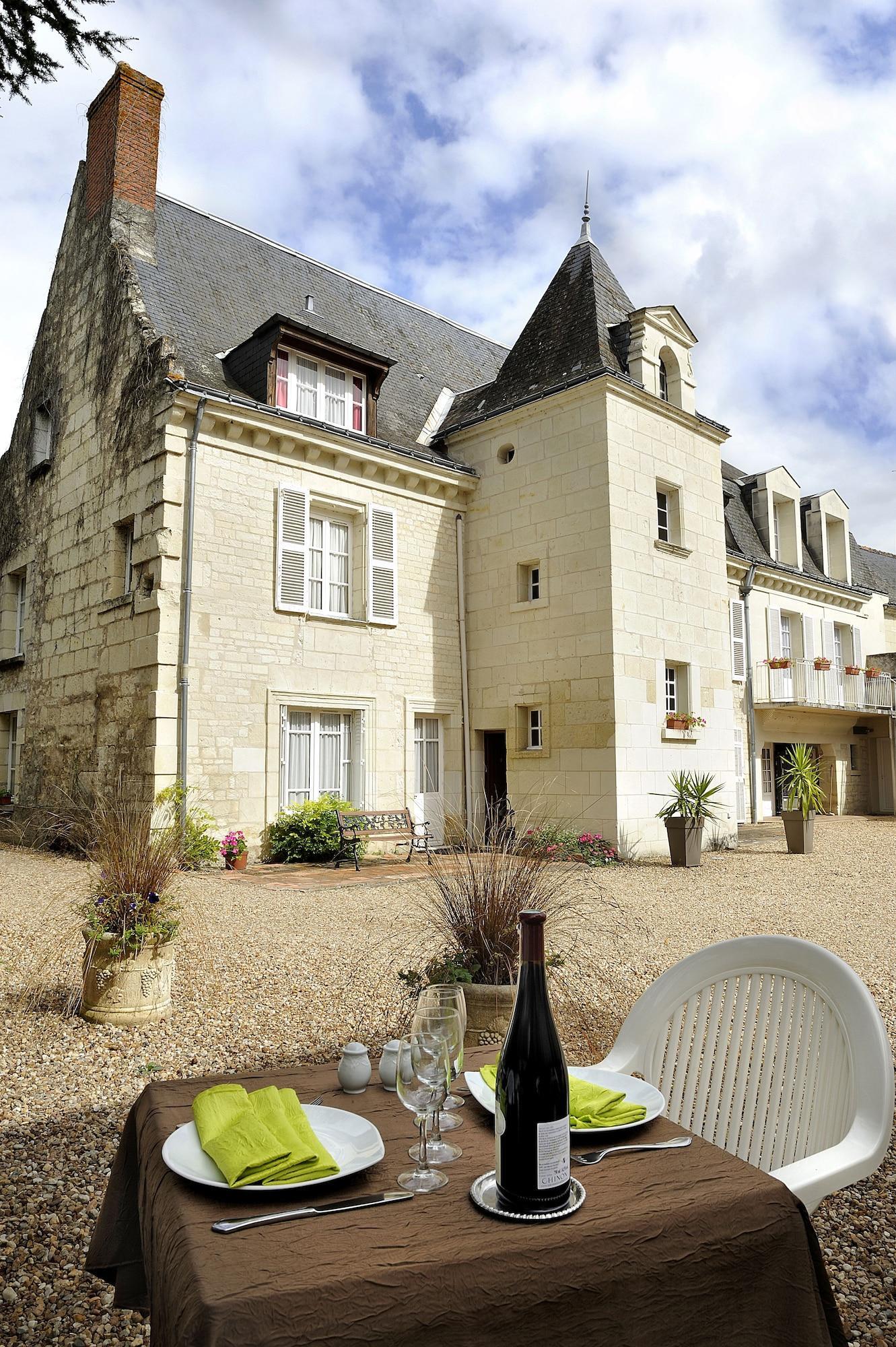 Logis Manoir De La Giraudiere Beaumont-en-Veron Ngoại thất bức ảnh