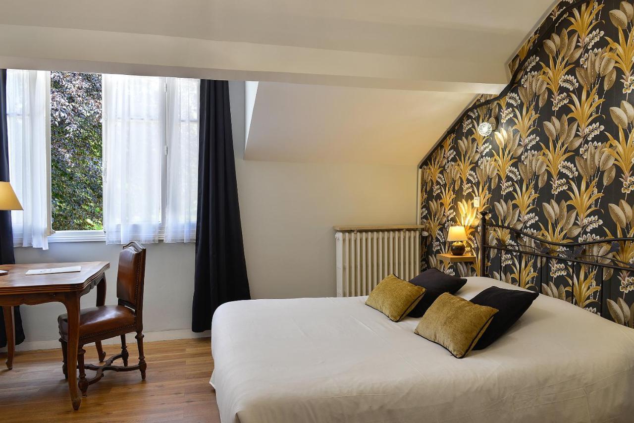 Logis Manoir De La Giraudiere Beaumont-en-Veron Ngoại thất bức ảnh