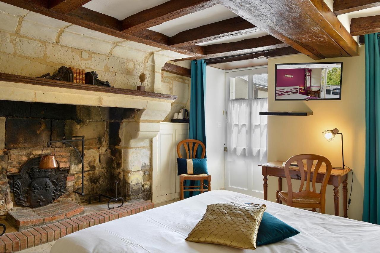 Logis Manoir De La Giraudiere Beaumont-en-Veron Ngoại thất bức ảnh