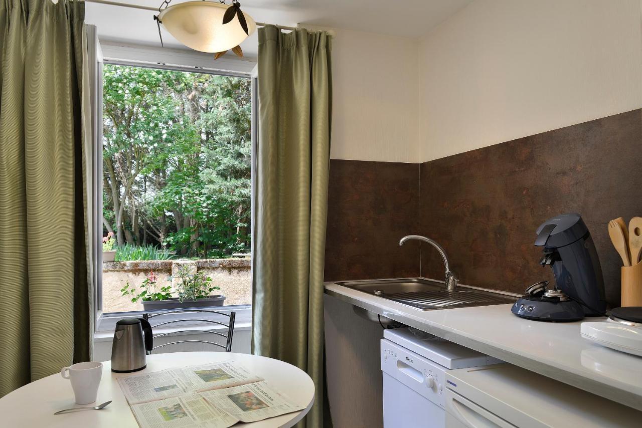 Logis Manoir De La Giraudiere Beaumont-en-Veron Ngoại thất bức ảnh
