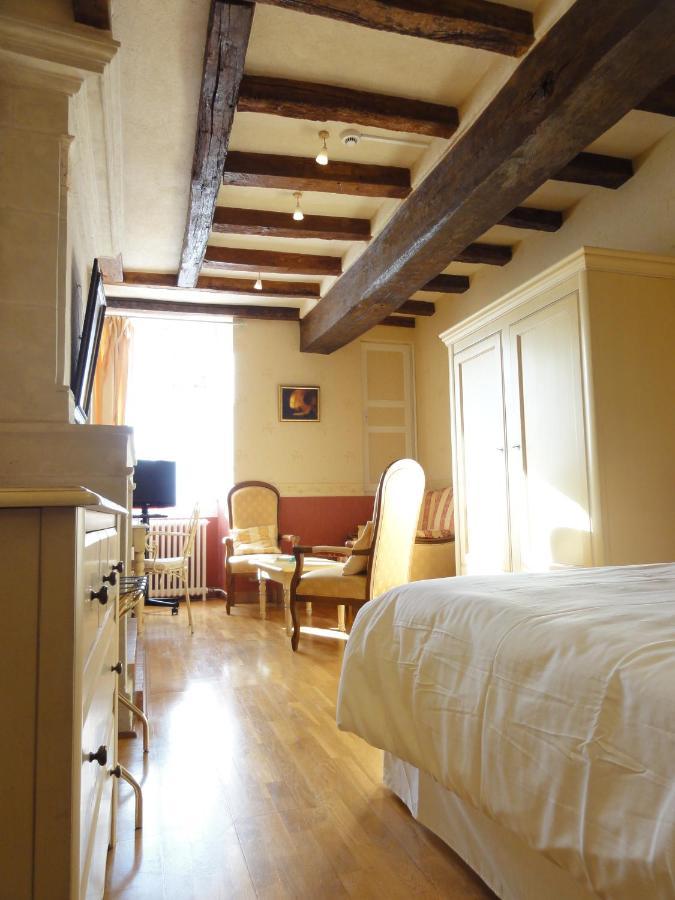 Logis Manoir De La Giraudiere Beaumont-en-Veron Ngoại thất bức ảnh